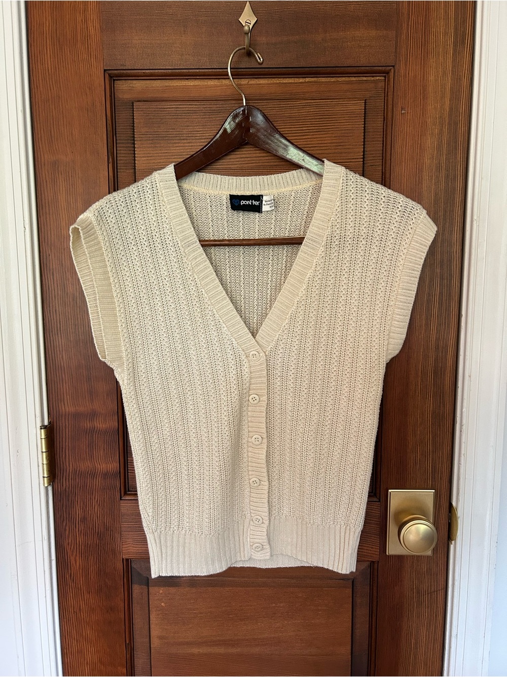 Panther Cream/Beige Sleeveless V-Neck Open Knit Button-Up Sweater Vest - XS/S